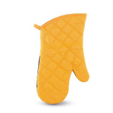 Kitchen towels, aprons and mittens