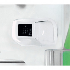 Холодильник INDESIT LI6 S1E X Класс энергоэффективности F Отдельно стоящий Combi Высота 158,8 см Полезный объем холодильника 197 л Полезный объем морозильной камеры 75 л 39 дБ Inox