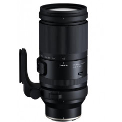 Tamron AF 150-500mm f  /  5-6.7 Di III VC VXD MILC Ultra-telephoto zoom lens Black