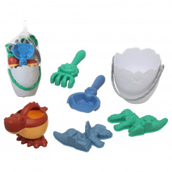 A set of beach toys