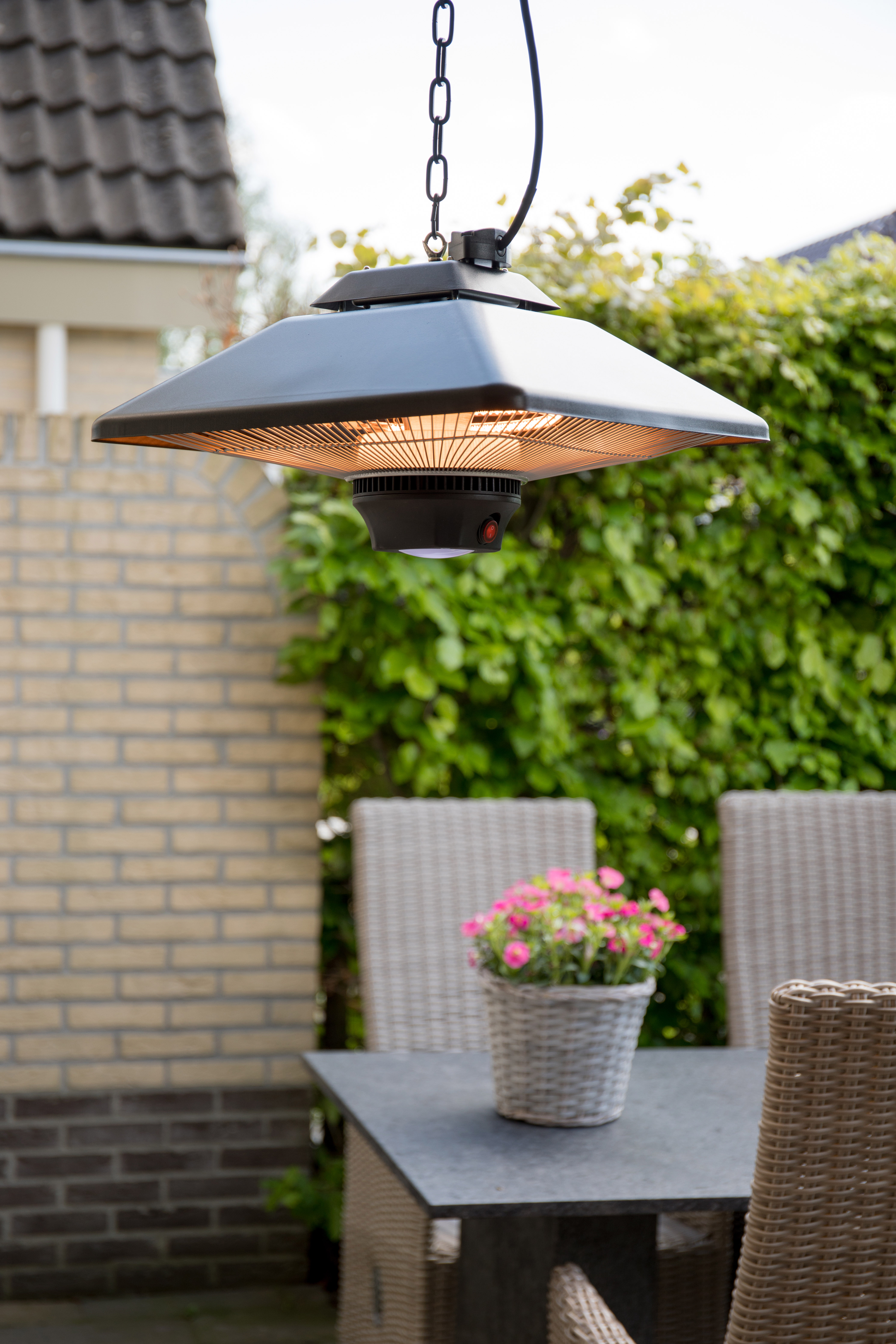 SUNRED Heater CE17SQ-B, Spica Bright Hanging  Infrared 2000 W Black IP24
