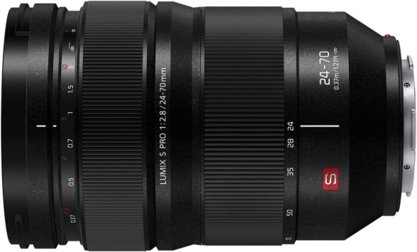 Panasonic Lumix S PRO 24-70mm f / 2.8 lens