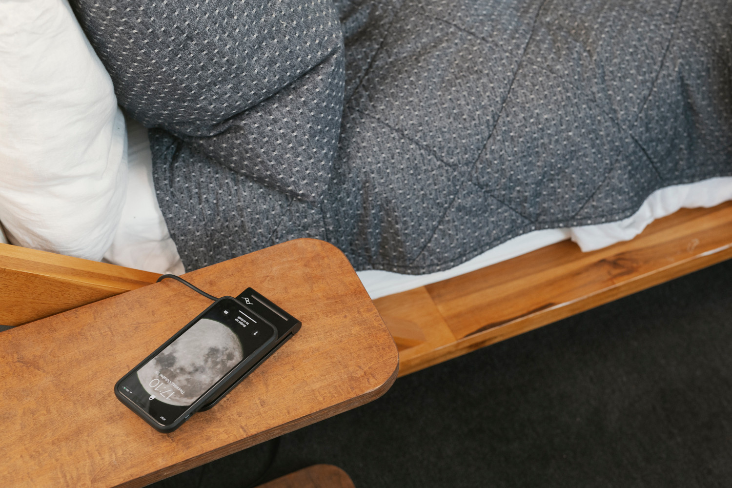 Peak Design Mobile Wireless Charging Stand