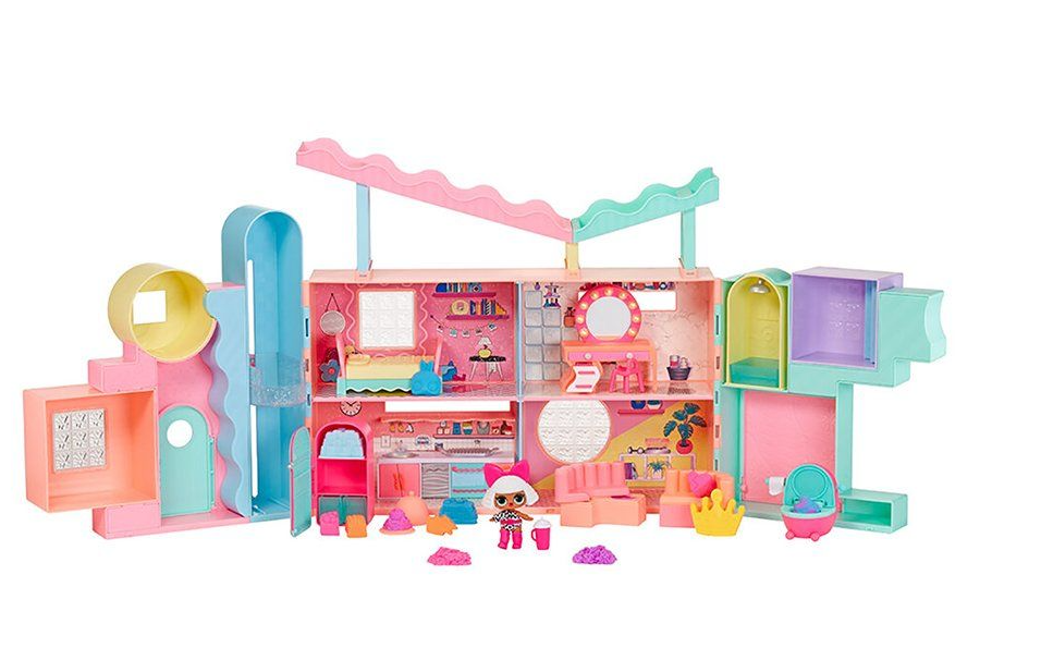 L.O.L. Surprise Squish Sand Magic House with Tot MGA Doll with House and Accessories