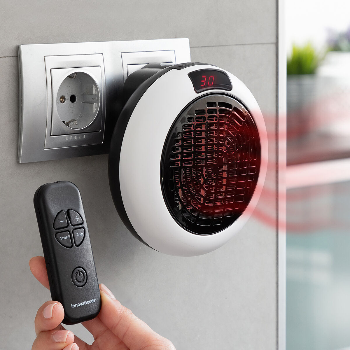 Ceramic Plug Heater with Remote Control InnovaGoods
